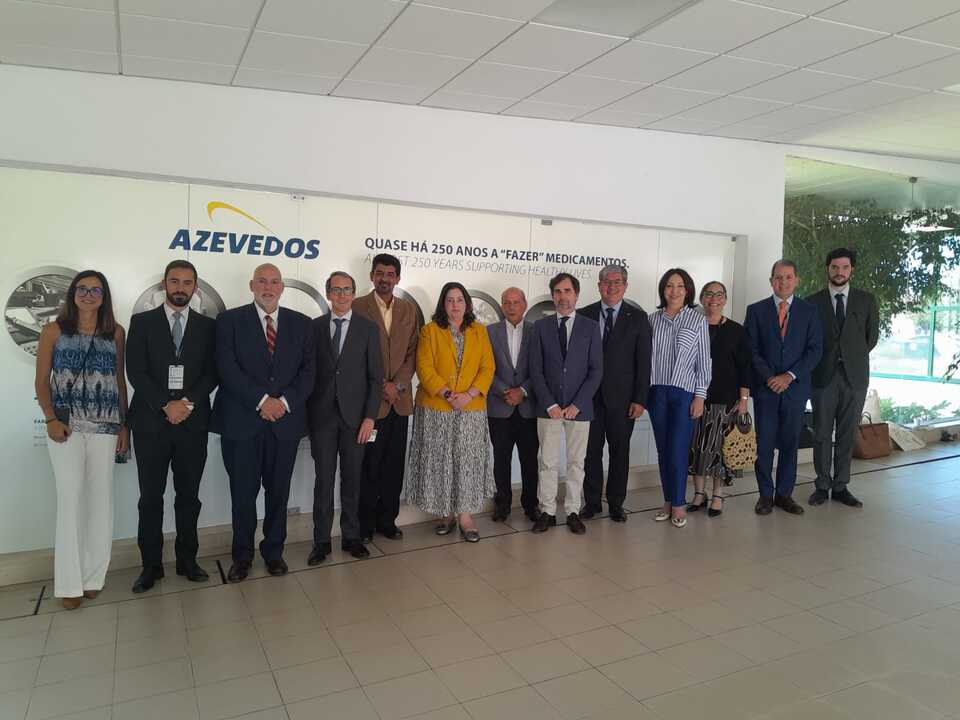 La Embajada felicita al @IpdalO por haber propiciado el acercamiento del #GRULAC con el Grupo Azevedos y agradece a su Presidente, Dr. Thebar Miranda y a su equipo, el interés para contribuir al fortalecimiento del intercambio de productos farmacéuticos entre 🇲🇽 y 🇵🇹 SRE  Secretaría de Economía***